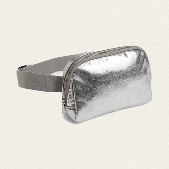 Gap Vegan Leather Metallic Belt Bag - Picture 2 of 6